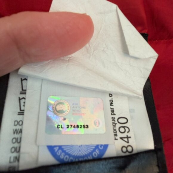 Canada Goose Hybrid Lite Down Jacket (Black/Red) – Size 2XL - Picture 9 of 14